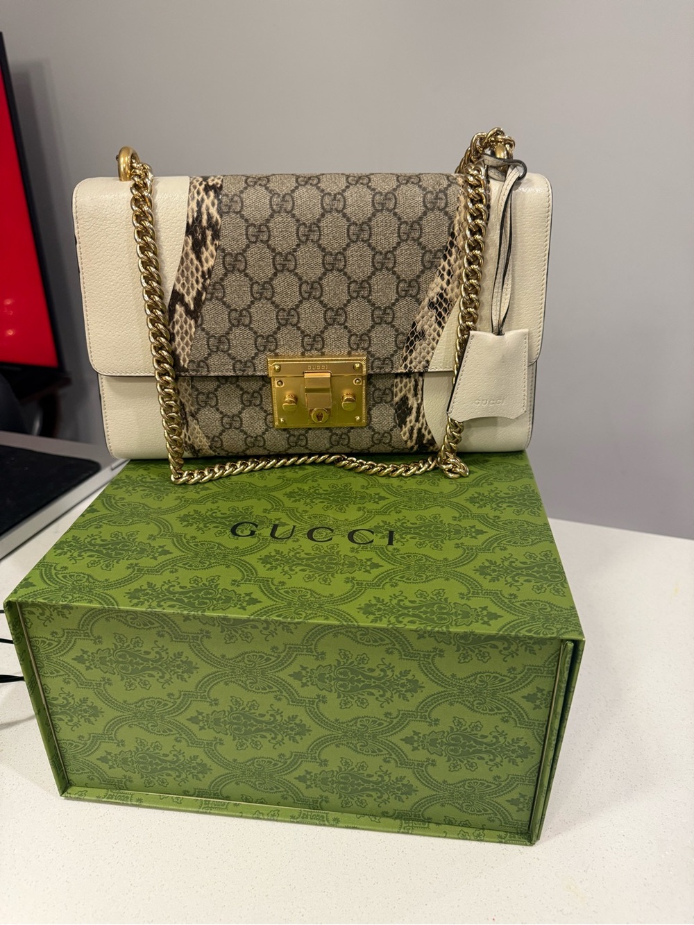 Gucci Beige and Gold Women's Bag